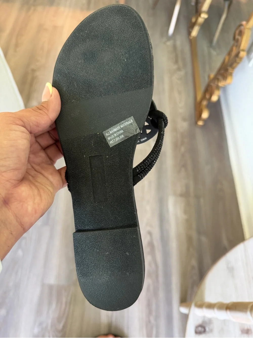 DV by Dolce Vita Black Patent Decorative Thong Sandals size 10